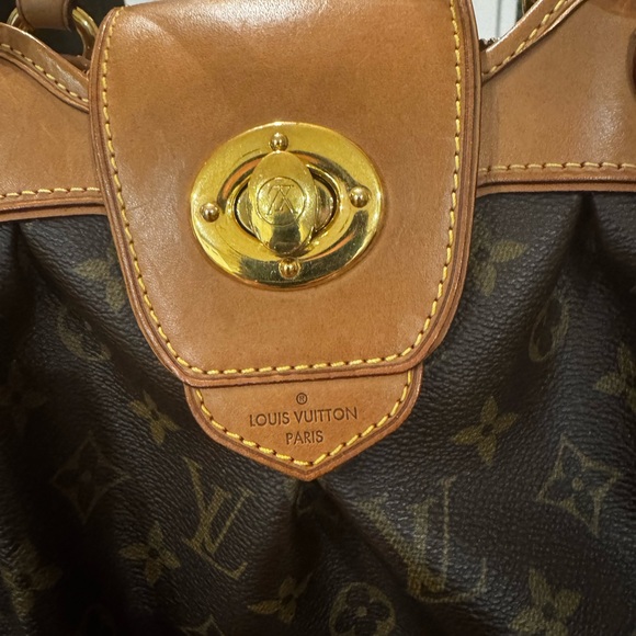 ♥️Louis Vuitton Monogram Boetie Bag♥️ - Picture 5 of 17
